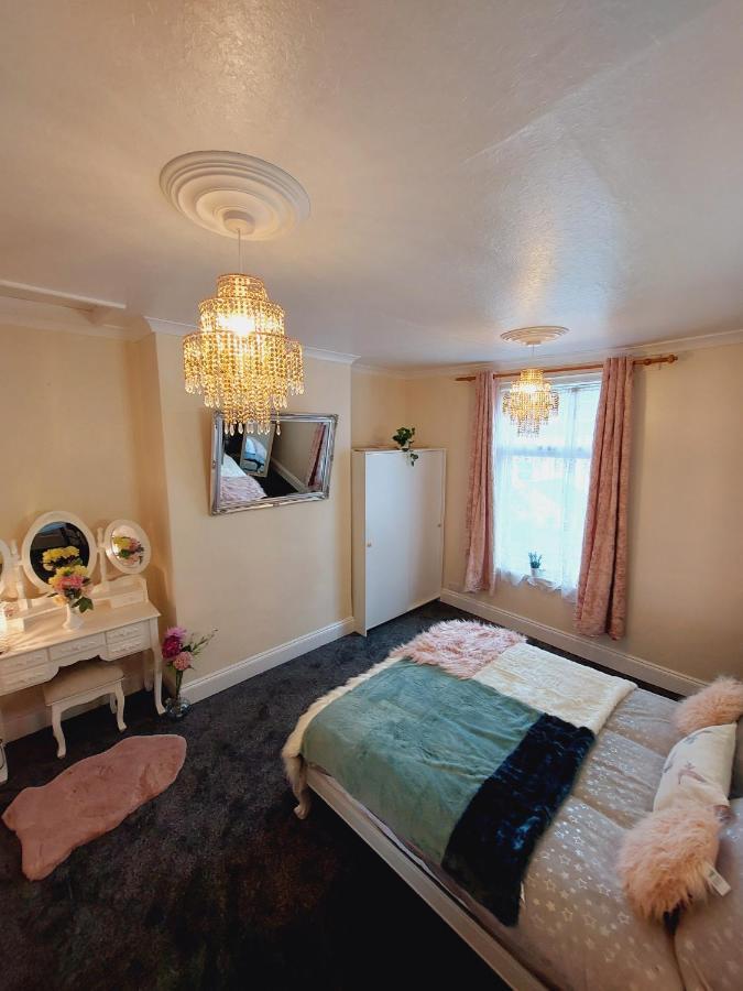 Elegant And Central Two Bedrooms House Bristol Exterior foto
